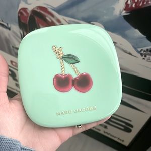 Marc Jacob’s Omega Glaze Highlighter